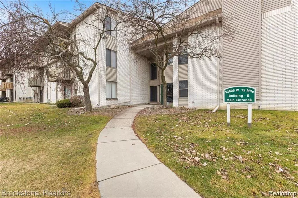 Farmington Hills, MI 48334,32005 W 12 MILE Road