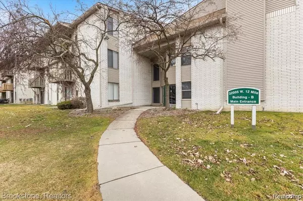 32005 W 12 MILE Road, Farmington Hills, MI 48334