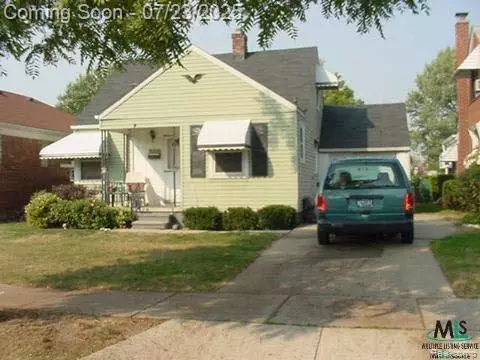 Saint Clair Shores, MI 48080,21625 Trombly Street