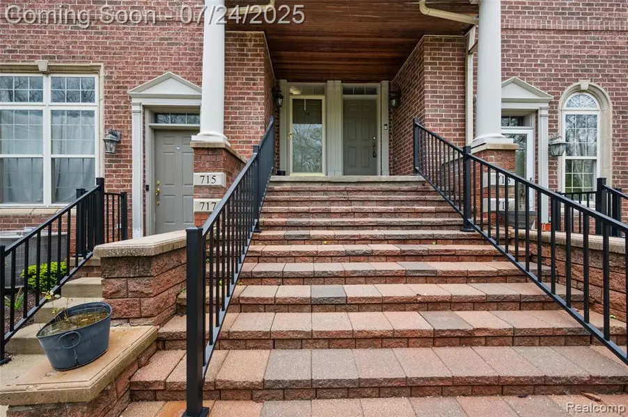 715 River Park Village Boulevard, Northville, MI 48167