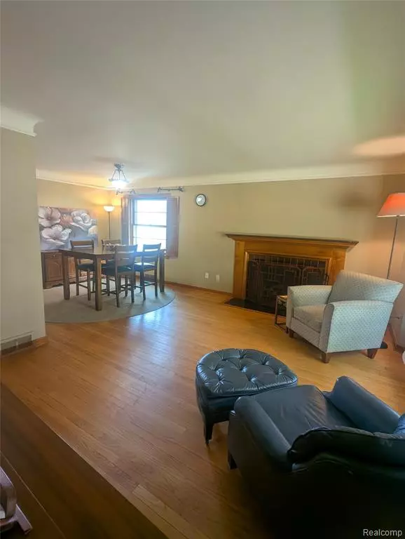 Dearborn, MI 48124,328 Beechmont Street