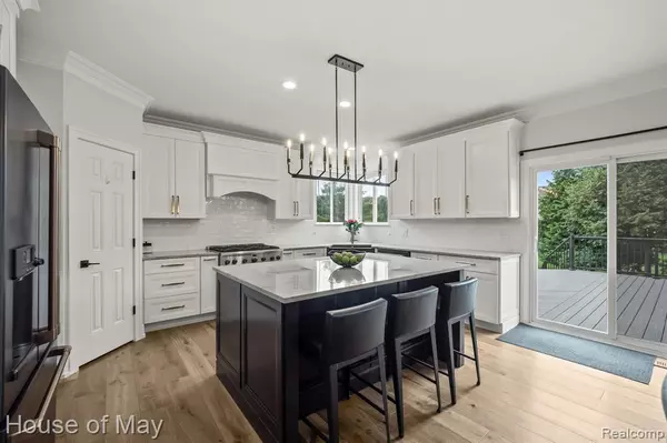 Commerce Twp, MI 48382,1767 Carriage Hill