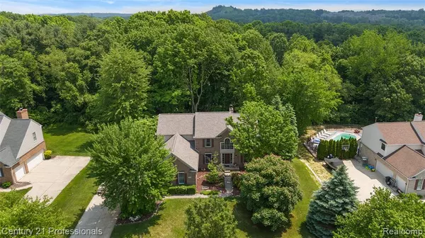 Clarkston, MI 48348,7363 Oakstone Drive