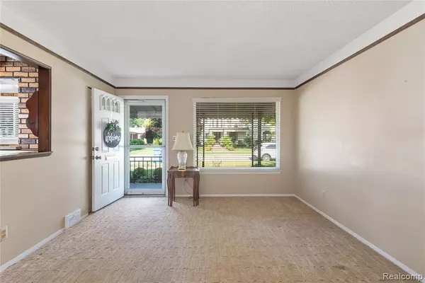 Dearborn Heights, MI 48127,5836 Norborne Avenue