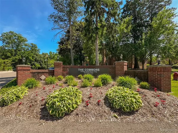 Farmington Hills, MI 48336,21425 Archwood Circle