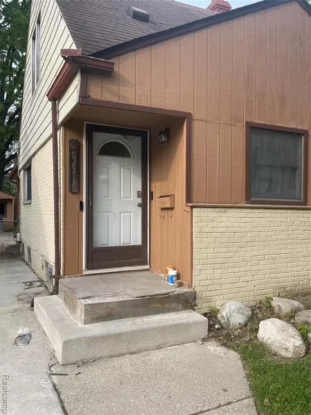 20616 Lancaster Street, Harper Woods, MI 48225