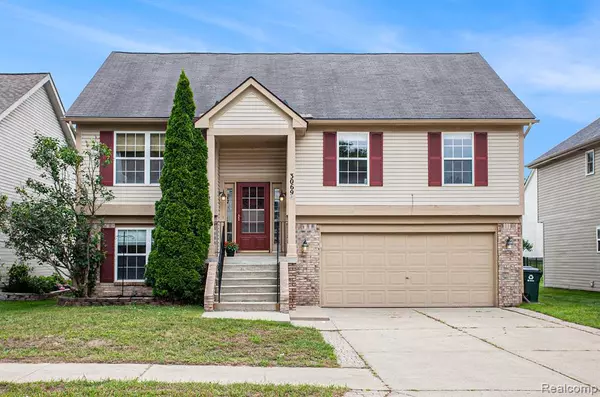 3069 Talon Circle, Lake Orion, MI