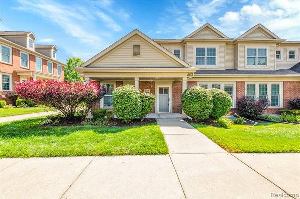 616 SUPERIOR Boulevard, Wyandotte, MI 48192