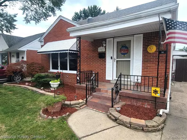 Eastpointe, MI 48021,23027 Saxony Avenue