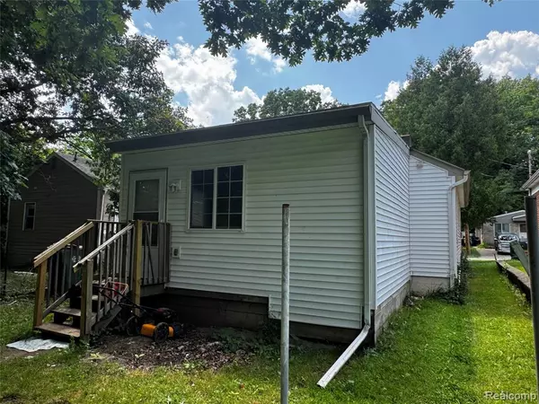 Holt, MI 48912,1119 Leslie Street