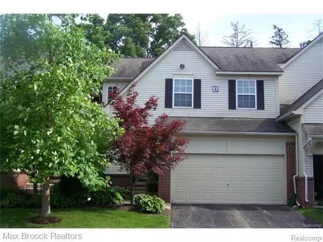 38351 CHURCHILL, Farmington Hills, MI 48331