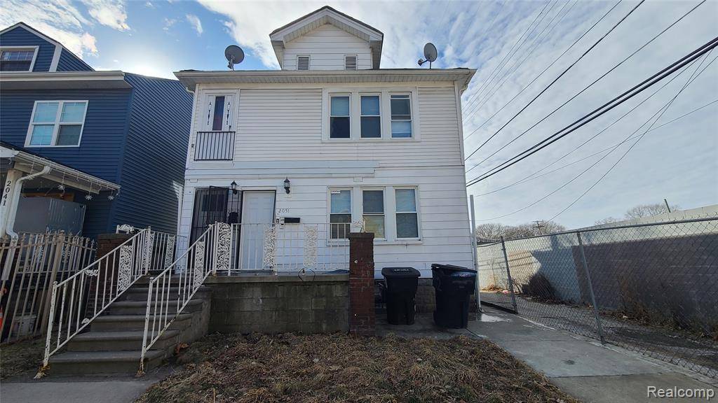2049 Sharon, Detroit, MI 48209
