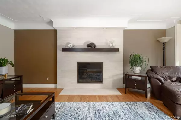 Rochester Hills, MI 48309,2063 Avoncrest Drive