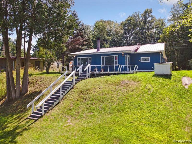 18376 Oxbow Drive, Barryton, MI 49305