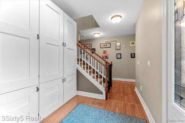 Riverview, MI 48193,15712 Meadows Drive