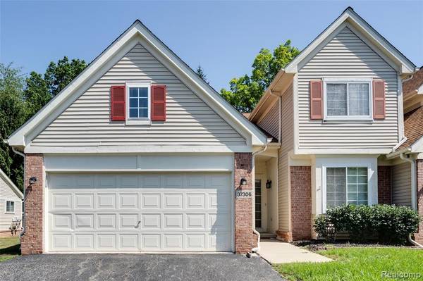 37306 Amhurst Drive, Westland, MI