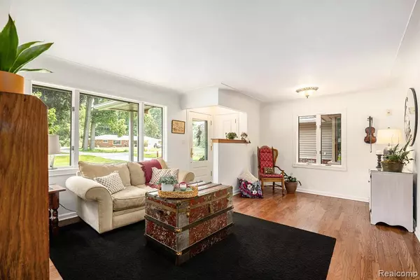 Shelby Twp, MI 48316,53321 Suzanne Avenue