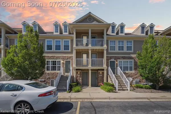 Lake Orion, MI 48362,141 Evergreen Trail