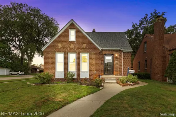 23450 Lawrence Avenue, Dearborn, MI 48128