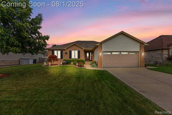 53076 Black Creek Drive, Fraser, MI 48047