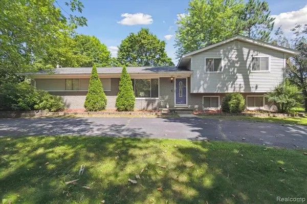 Highland, MI,4304 Woodcock Way