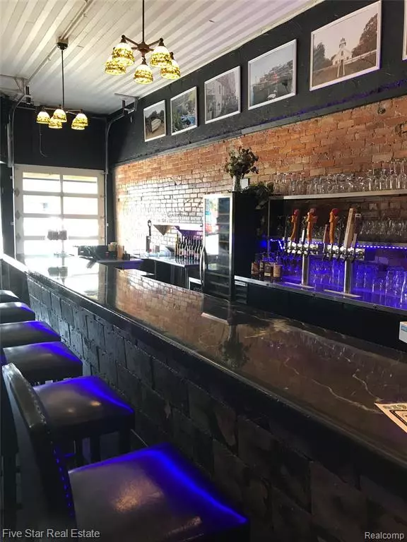 Davison, MI 48423,310 N Main E Street