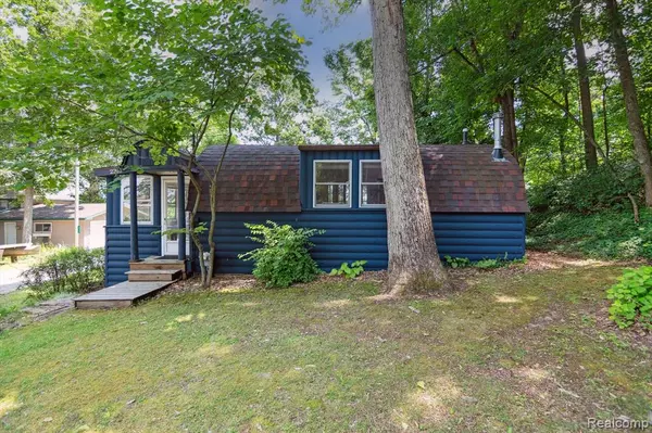 Brooklyn, MI 49230,2319 Lakeview Drive