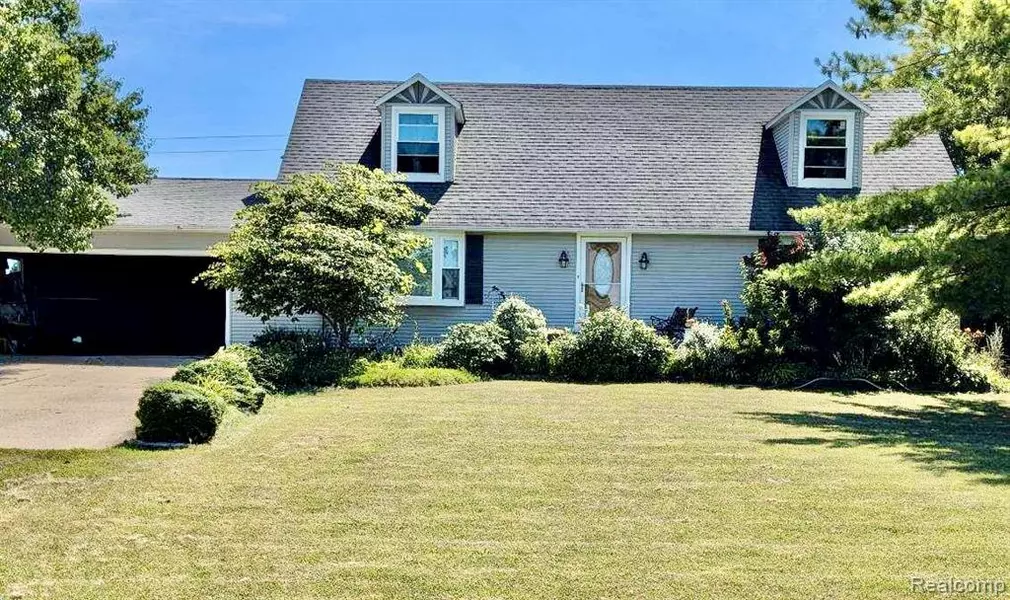 6156 Williams Road, Newport, MI 48166