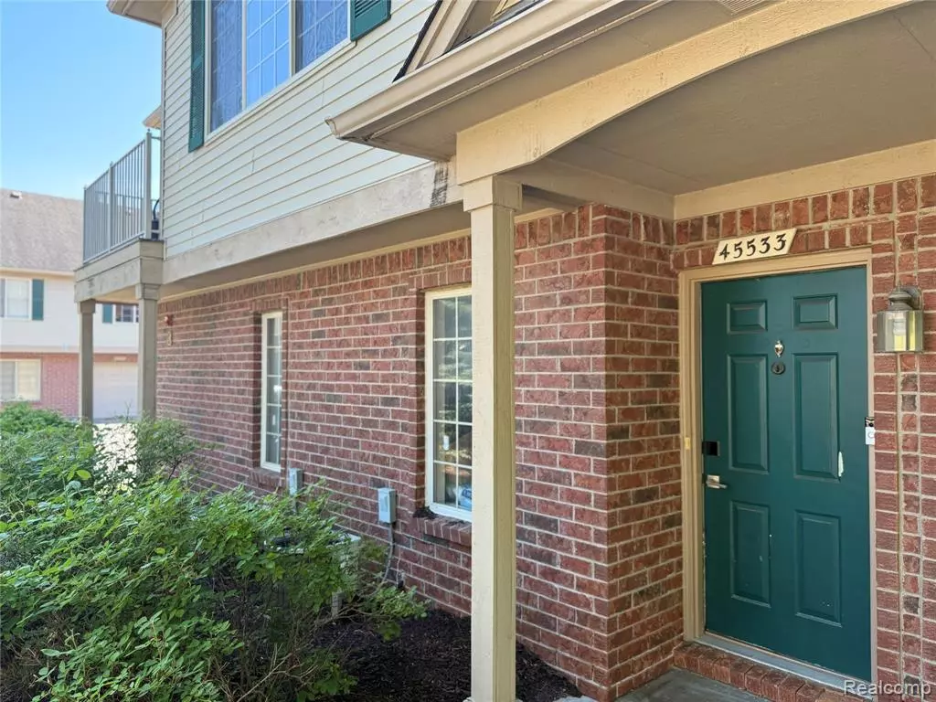Utica, MI 48315,45533 Hidden View Court