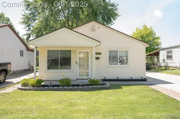 25245 Rose Street, Roseville, MI 48066