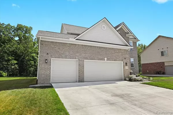 Belleville, MI 48111,14189 Red Oak Drive