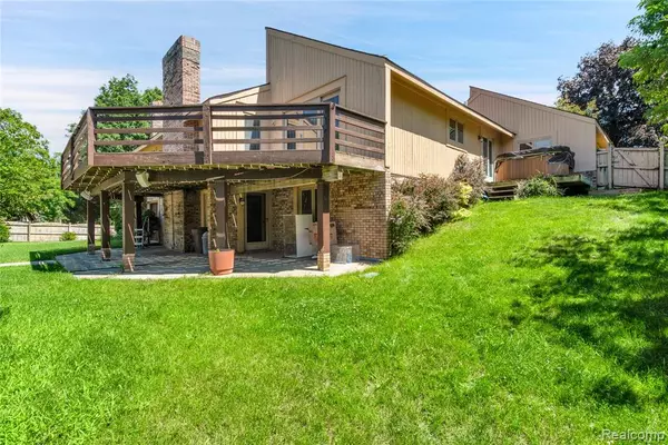 Clarkston, MI 48348,8285 Staghorn Trail