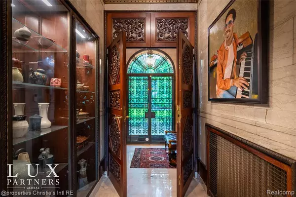 Detroit, MI 48201,2150 Iroquois Street