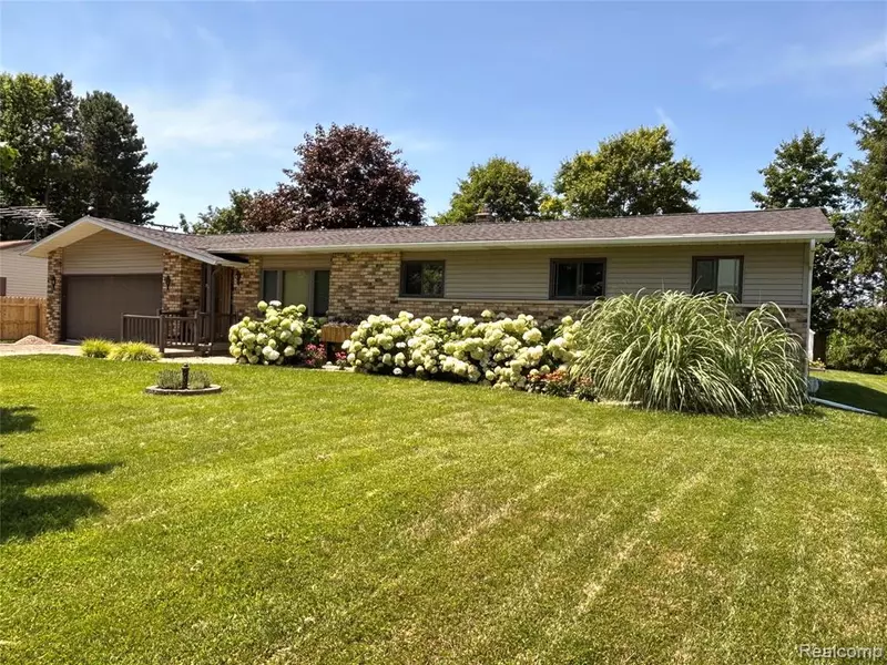 3464 S Bradleyville Road, Vassar, MI 48768