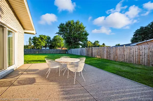 Sterling Heights, MI 48310,37011 Tricia Drive