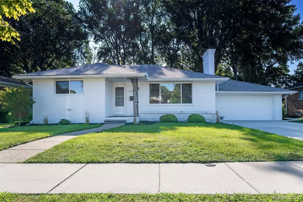 Eastpointe, MI 48021,22958 Beaconsfield Avenue