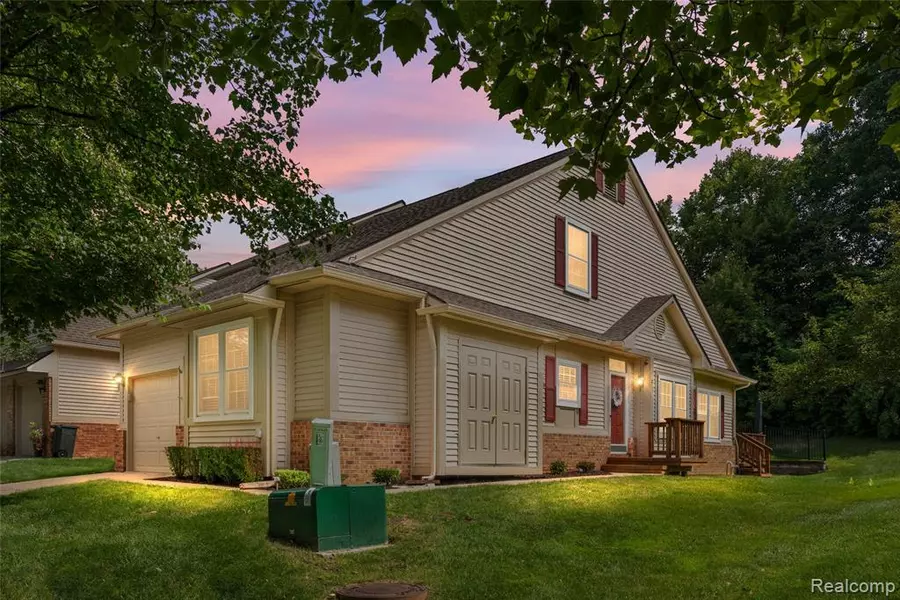 30844 Centennial Drive, Novi, MI 48377