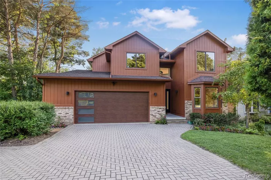 4850 Lockhart Street, West Bloomfield, MI 48323