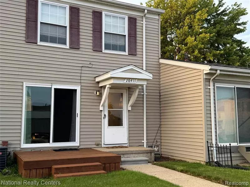 28411 Raleigh Crescent Drive, Chesterfield, MI