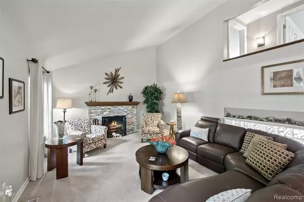 Rochester Hills, MI 48309,2580 S Christian Hills Drive