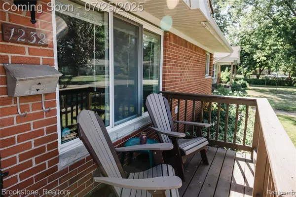 Ypsilanti, MI 48198,1232 Crestwood Avenue