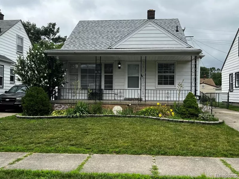 21417 Syracuse Avenue, Warren, MI 48091