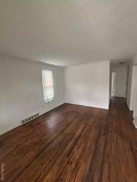 Detroit, MI 48227,11676 Grandmont Avenue