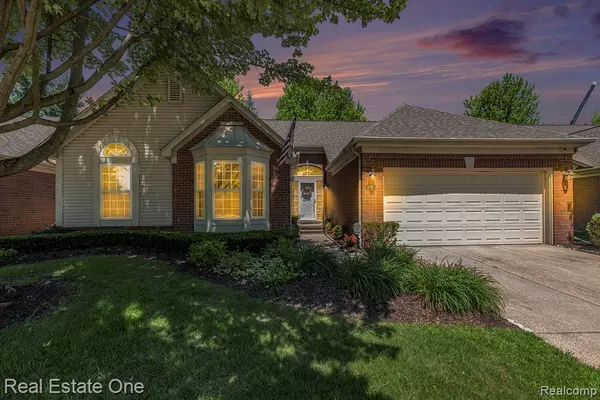 Sterling Heights, MI 48314,4097 Honeysuckle Drive