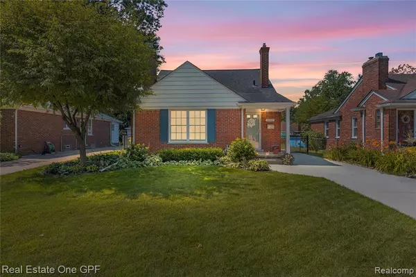 Grosse Pointe Woods, MI 48236,2017 Stanhope Street