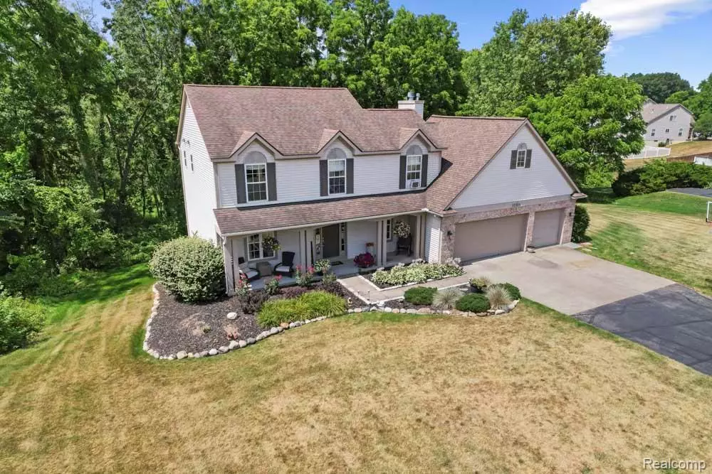 Pinckney, MI 48169,11316 Saddlebrook Circle