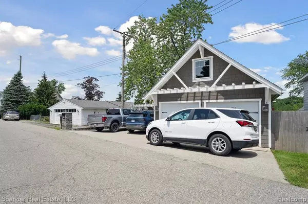 Highland, MI 48356,607 Dunleavy Drive