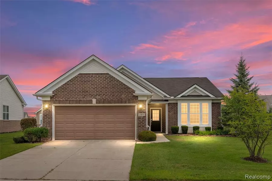 23873 St Clair Drive, Flat Rock, MI 48134