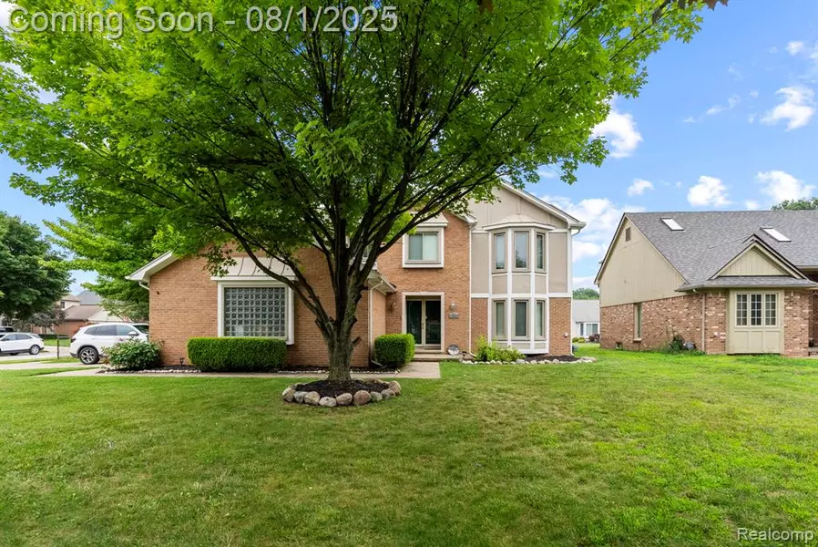 42060 Twining Drive, Sterling Heights, MI 48313