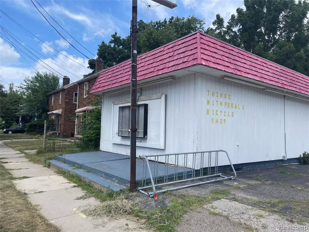 Lansing, MI 48910,800 W Mount Hope Avenue